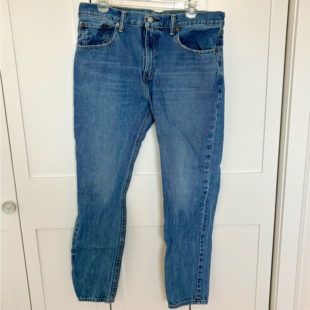 Levi's Men's Medium Wash Blue Jeans Style 512 Size 34x32